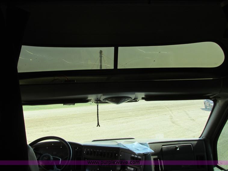 image for item I6208 1997 Kenworth T2000 semi truck