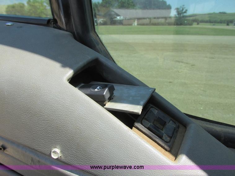 image for item I6208 1997 Kenworth T2000 semi truck