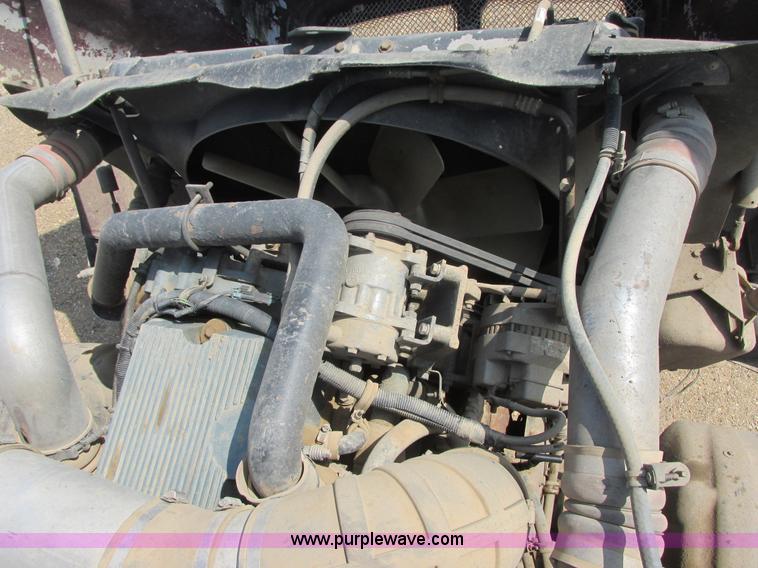 image for item I6208 1997 Kenworth T2000 semi truck