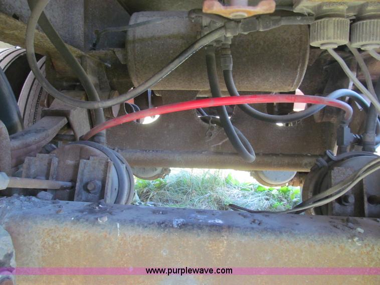 image for item I8998 1979 Fruehauf TEH-F2-R tank trailer