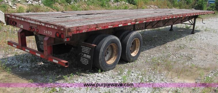 image for item Z9186 1995 Great Dane flatbed trailer
