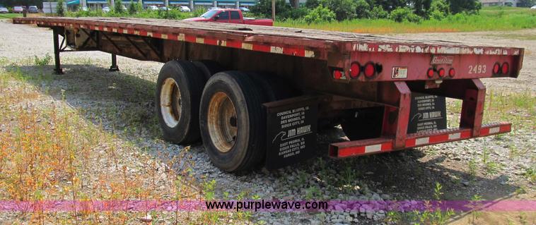 image for item Z9186 1995 Great Dane flatbed trailer