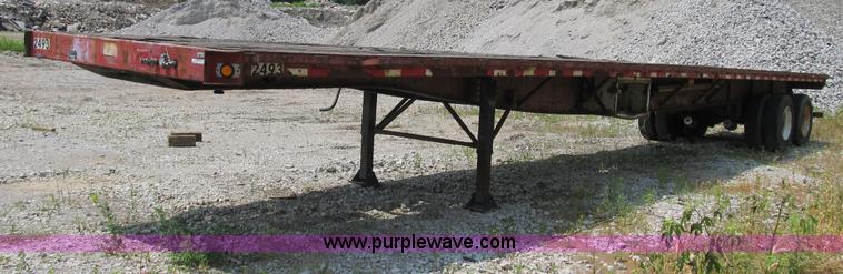 image for item Z9186 1995 Great Dane flatbed trailer
