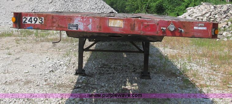 image for item Z9186 1995 Great Dane flatbed trailer
