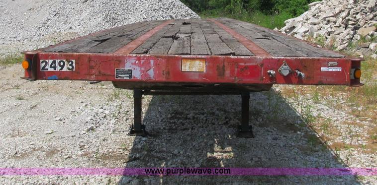 image for item Z9186 1995 Great Dane flatbed trailer