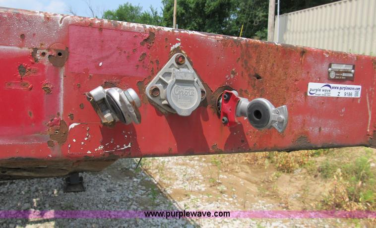 image for item Z9186 1995 Great Dane flatbed trailer