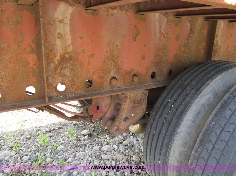 image for item Z9186 1995 Great Dane flatbed trailer