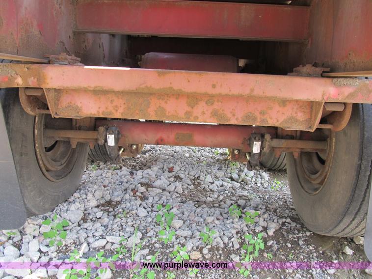 image for item Z9186 1995 Great Dane flatbed trailer