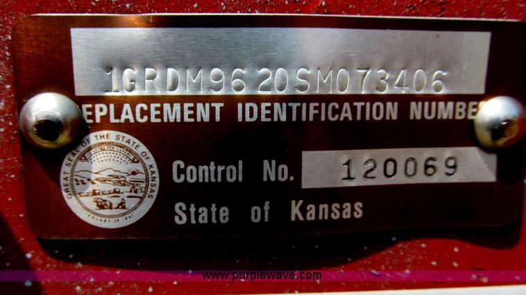 image for item Z9186 1995 Great Dane flatbed trailer