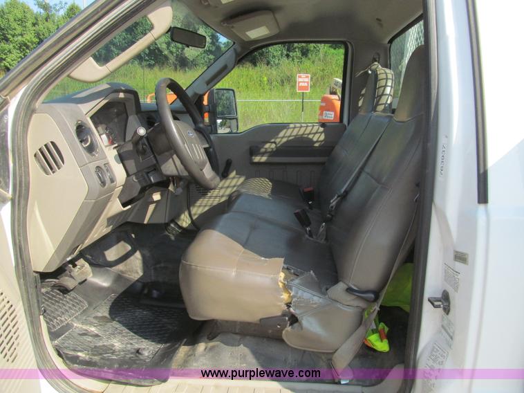 image for item H8870 2008 Ford F450 Super Duty XL service truck