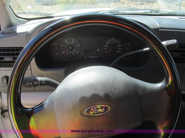 image for item H8878 2007 Ford F450 XL Super Duty service truck