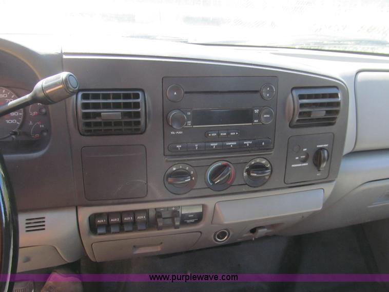 image for item H8878 2007 Ford F450 XL Super Duty service truck