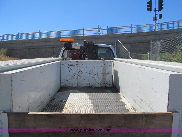 image for item H8878 2007 Ford F450 XL Super Duty service truck