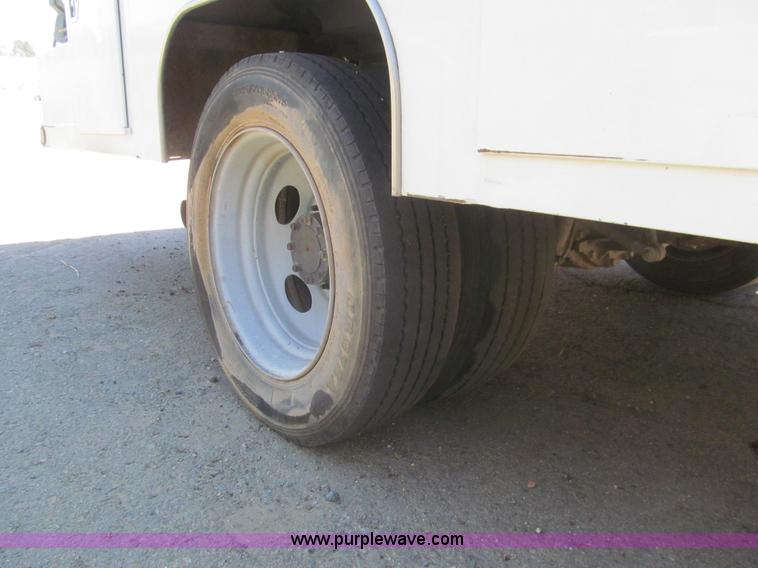 image for item H8878 2007 Ford F450 XL Super Duty service truck