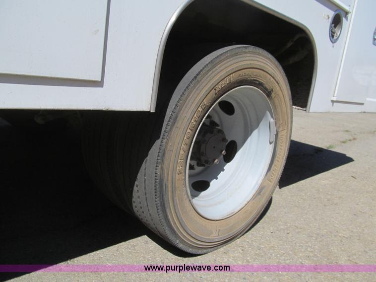 image for item H8878 2007 Ford F450 XL Super Duty service truck