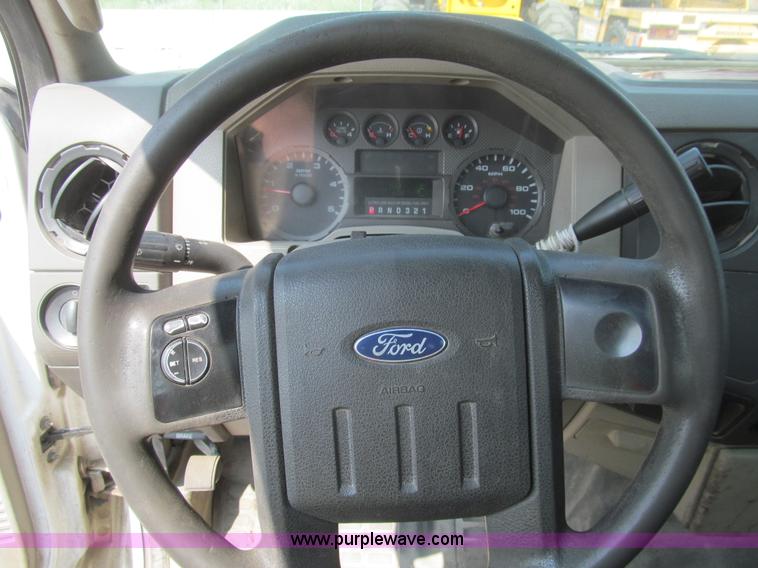 image for item H8880 2008 Ford F550 Super Duty XL service truck