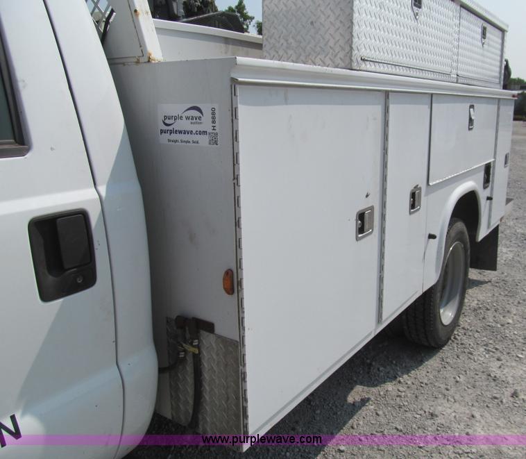image for item H8880 2008 Ford F550 Super Duty XL service truck