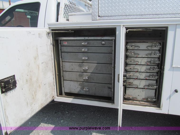 image for item H8880 2008 Ford F550 Super Duty XL service truck