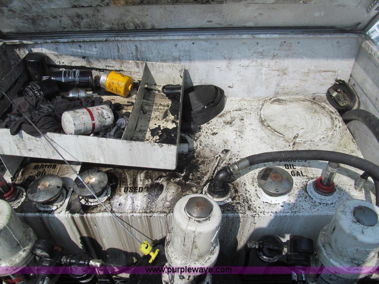 image for item H8880 2008 Ford F550 Super Duty XL service truck