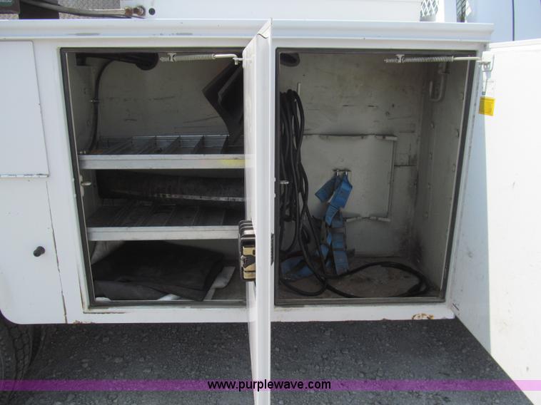 image for item H8880 2008 Ford F550 Super Duty XL service truck