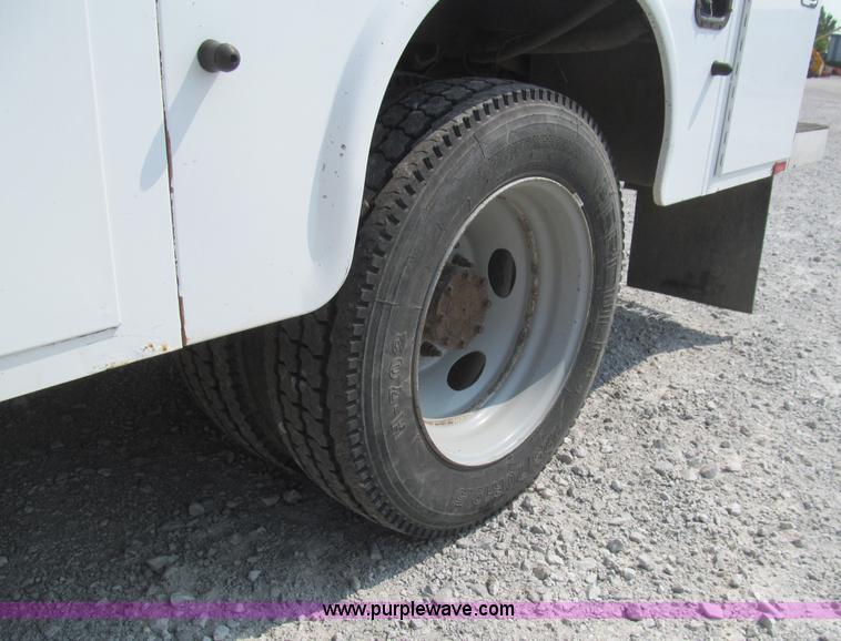 image for item H8880 2008 Ford F550 Super Duty XL service truck