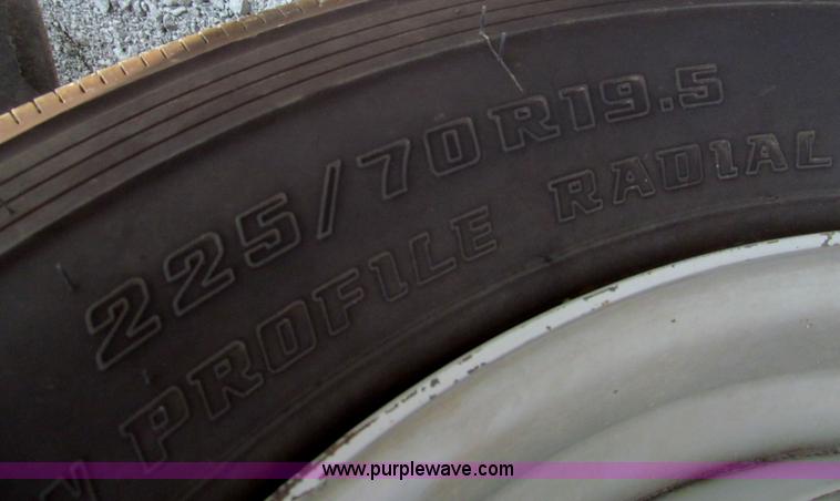 image for item H8880 2008 Ford F550 Super Duty XL service truck