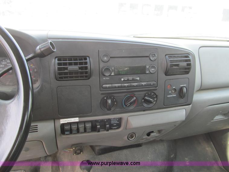 image for item H8882 2007 Ford F350 Super Duty XL service truck