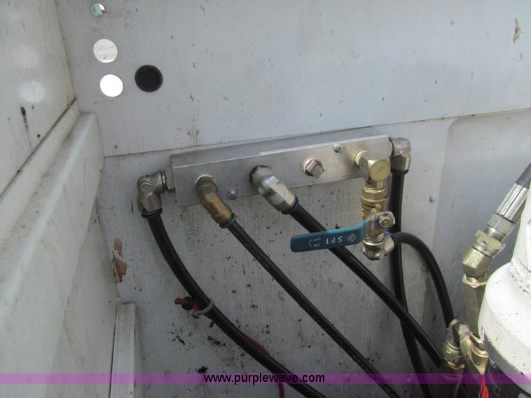 image for item H8882 2007 Ford F350 Super Duty XL service truck