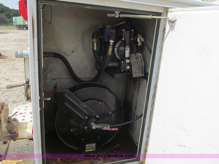 image for item H8882 2007 Ford F350 Super Duty XL service truck