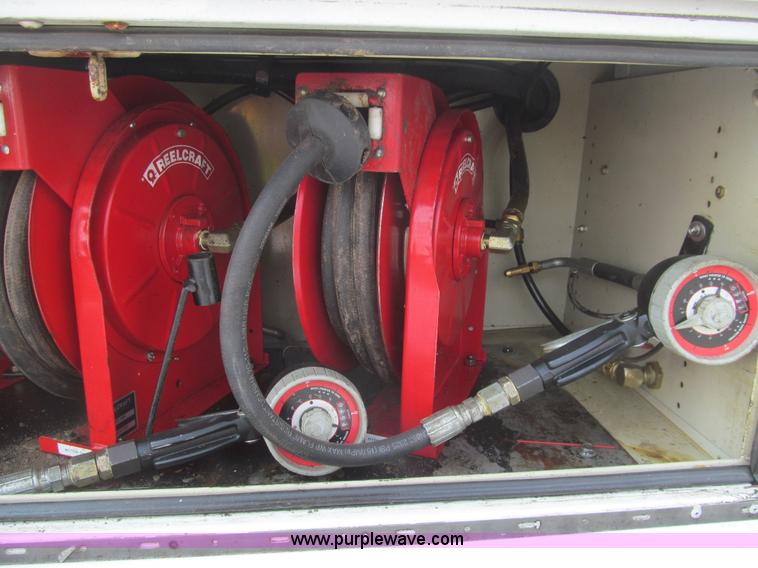 image for item H8882 2007 Ford F350 Super Duty XL service truck