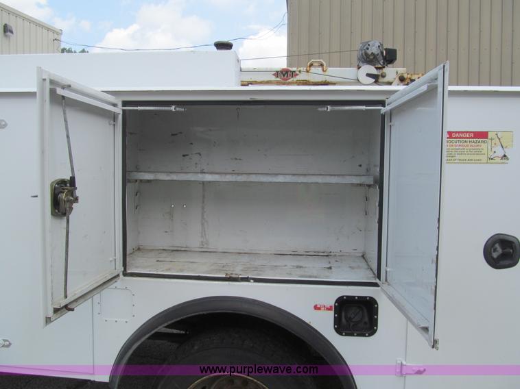 image for item H8883 2007 Ford F550 Super Duty XL service truck