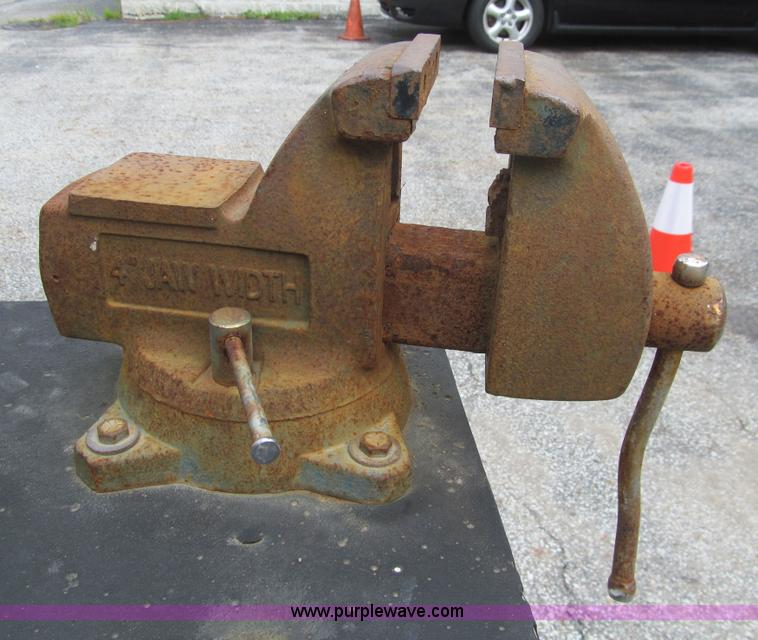 image for item H8883 2007 Ford F550 Super Duty XL service truck