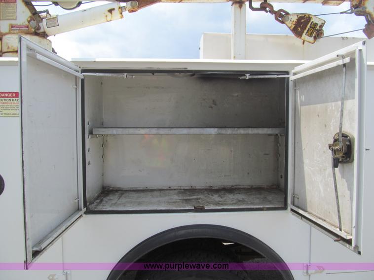 image for item H8883 2007 Ford F550 Super Duty XL service truck