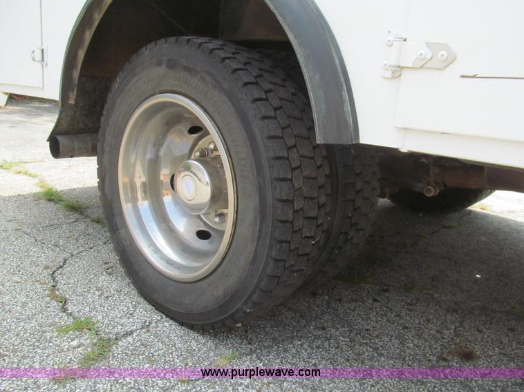 image for item H8883 2007 Ford F550 Super Duty XL service truck