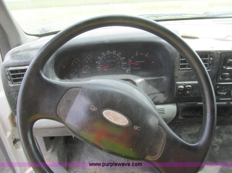 image for item H8884 2007 Ford F750 Super Duty XL dump truck