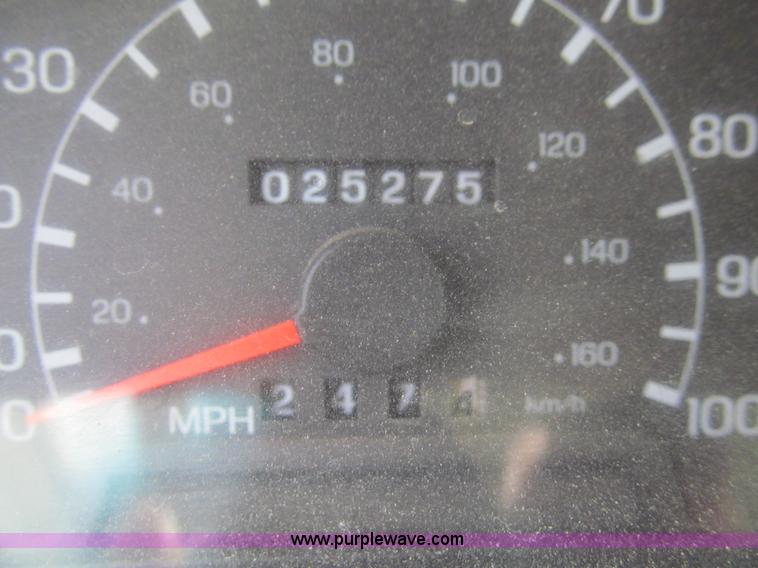 image for item H8884 2007 Ford F750 Super Duty XL dump truck