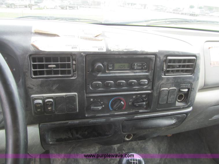 image for item H8884 2007 Ford F750 Super Duty XL dump truck