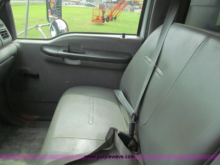 image for item H8884 2007 Ford F750 Super Duty XL dump truck