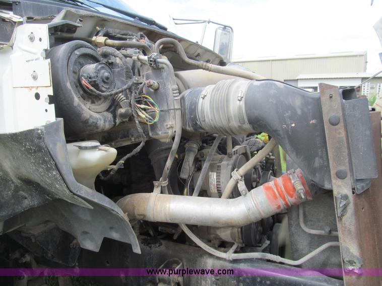 image for item H8884 2007 Ford F750 Super Duty XL dump truck