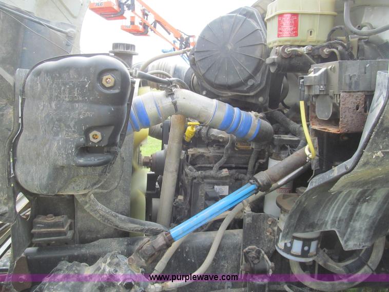 image for item H8884 2007 Ford F750 Super Duty XL dump truck