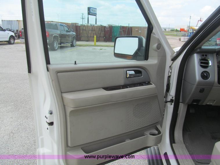 image for item H8885 2007 Ford Expedition Limited SUV