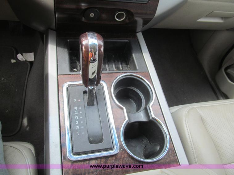 image for item H8885 2007 Ford Expedition Limited SUV