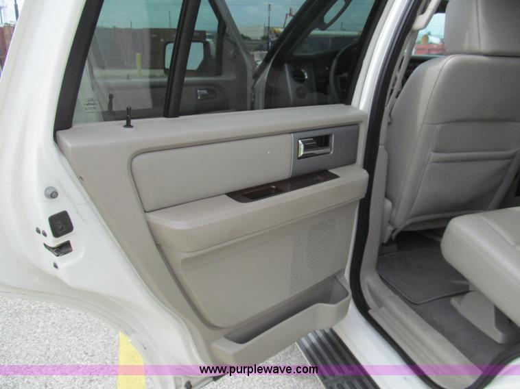 image for item H8885 2007 Ford Expedition Limited SUV