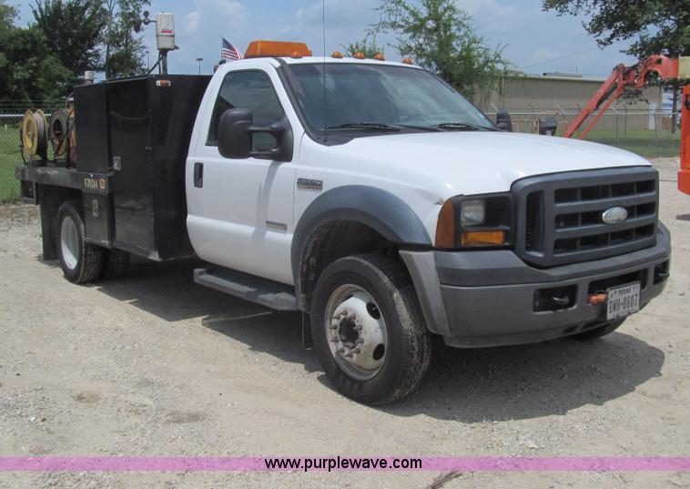 image for item H8886 2006 Ford F550 Super Duty XL service truck