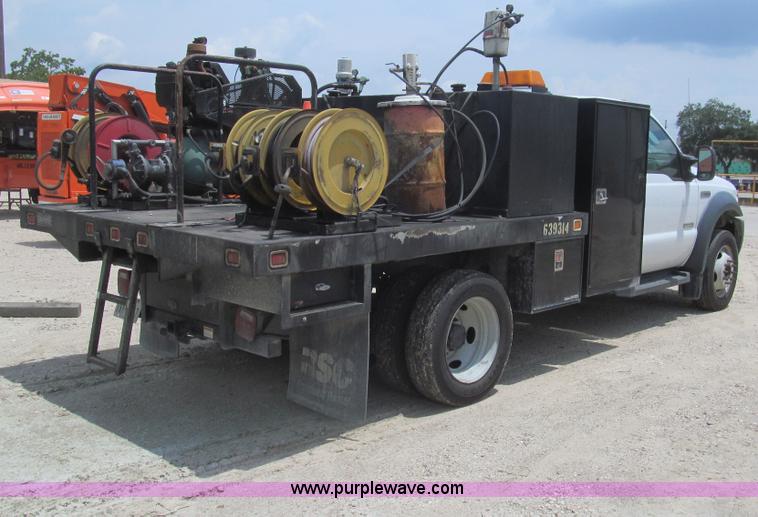 image for item H8886 2006 Ford F550 Super Duty XL service truck