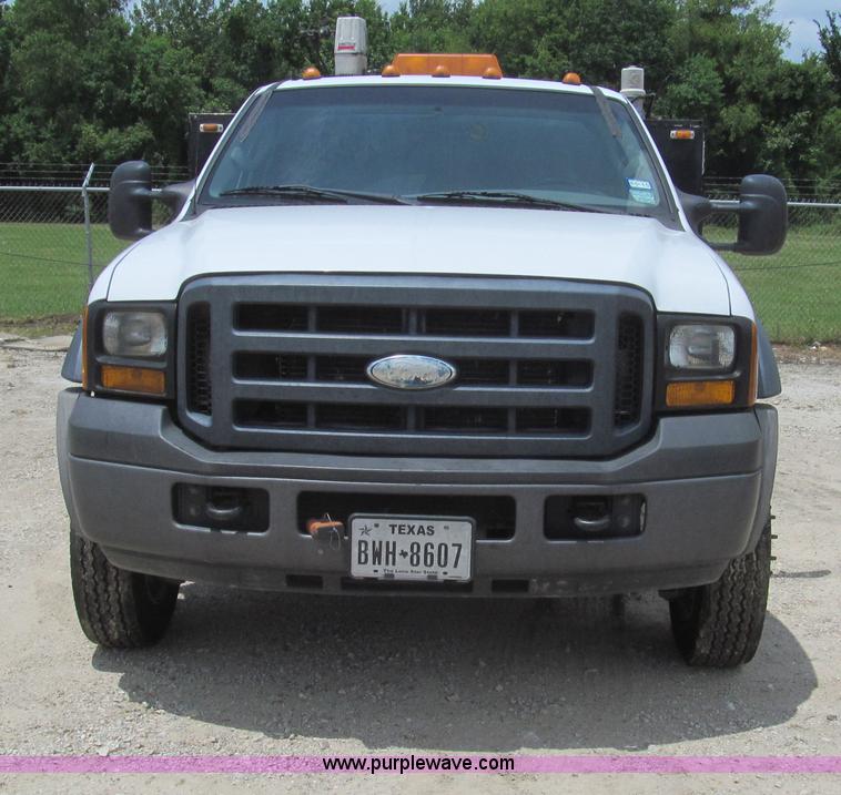 image for item H8886 2006 Ford F550 Super Duty XL service truck