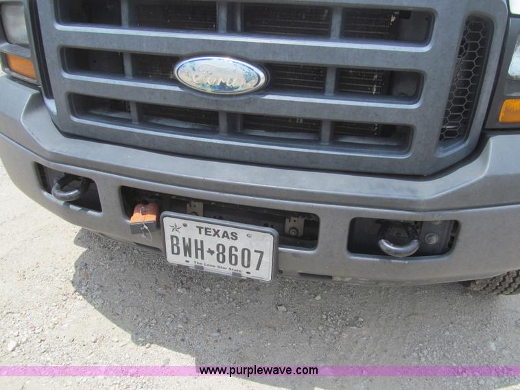 image for item H8886 2006 Ford F550 Super Duty XL service truck