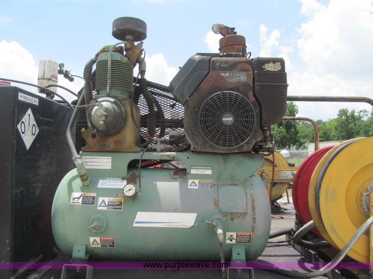 image for item H8886 2006 Ford F550 Super Duty XL service truck