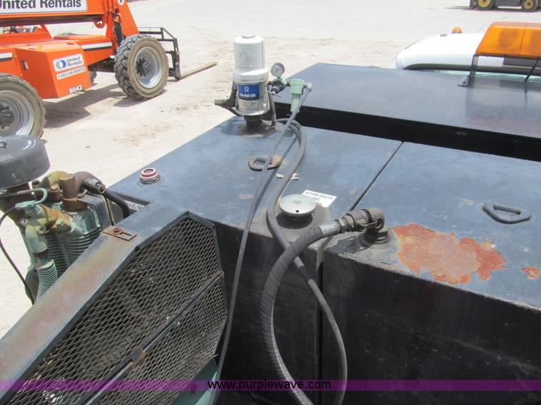 image for item H8886 2006 Ford F550 Super Duty XL service truck