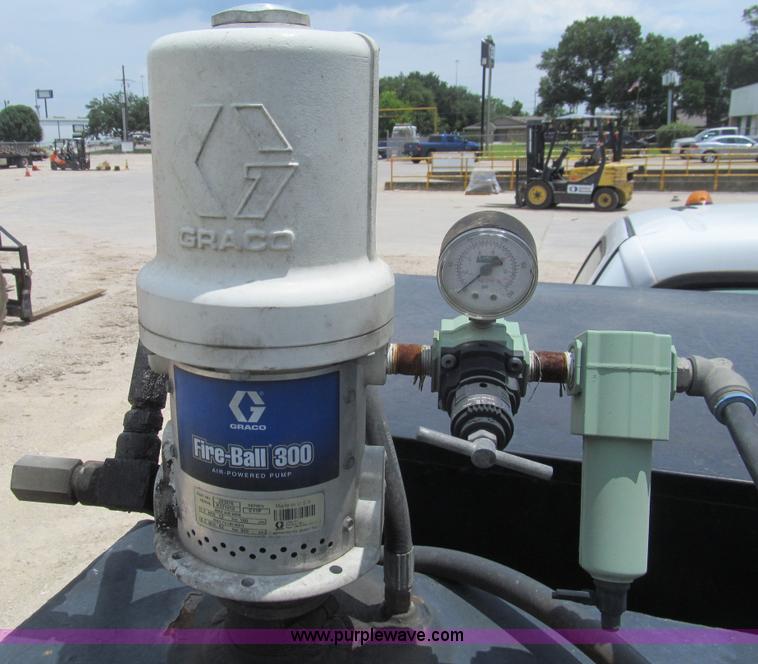 image for item H8886 2006 Ford F550 Super Duty XL service truck